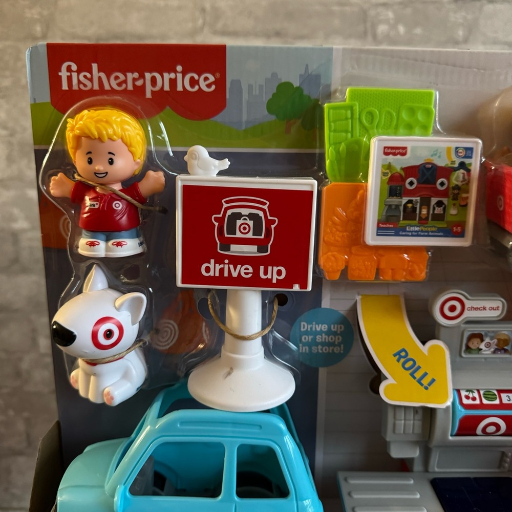 Fisher-Price Little People Target Run Playset - Picture 4 of 11